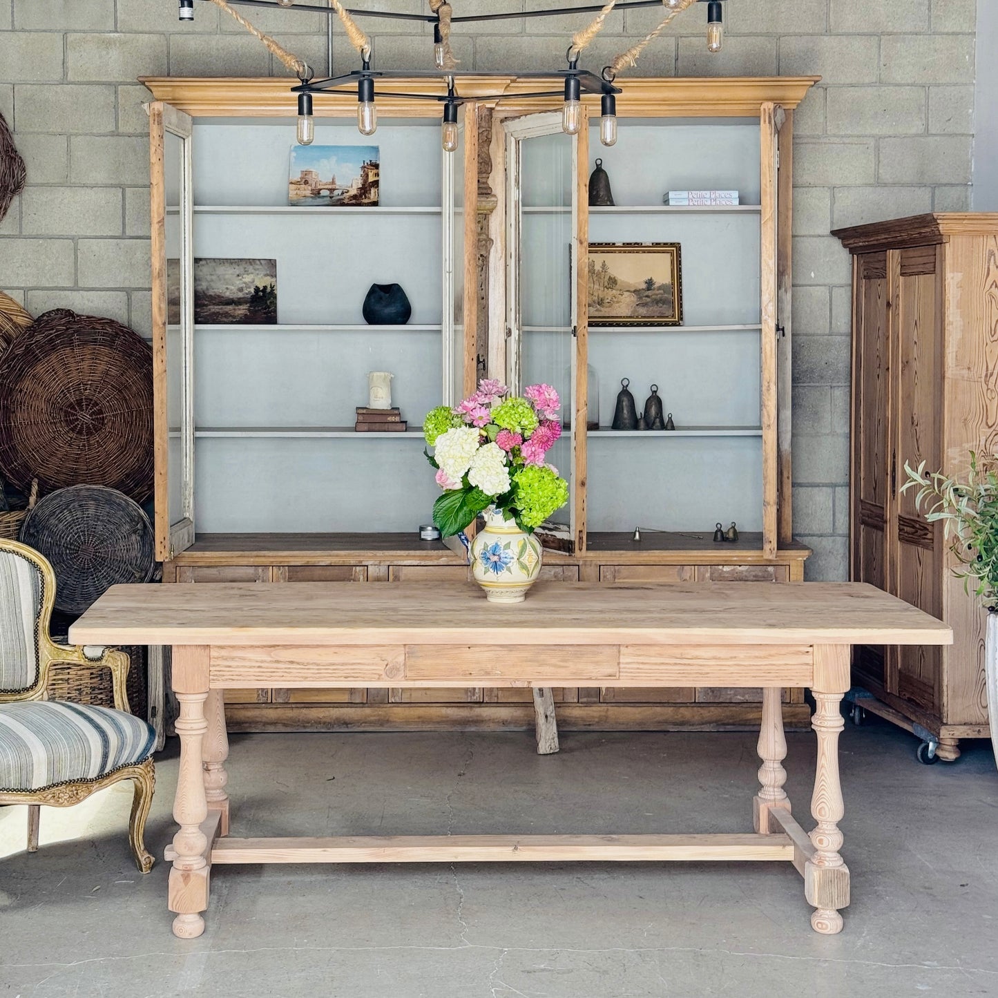 The Jane Dining Table