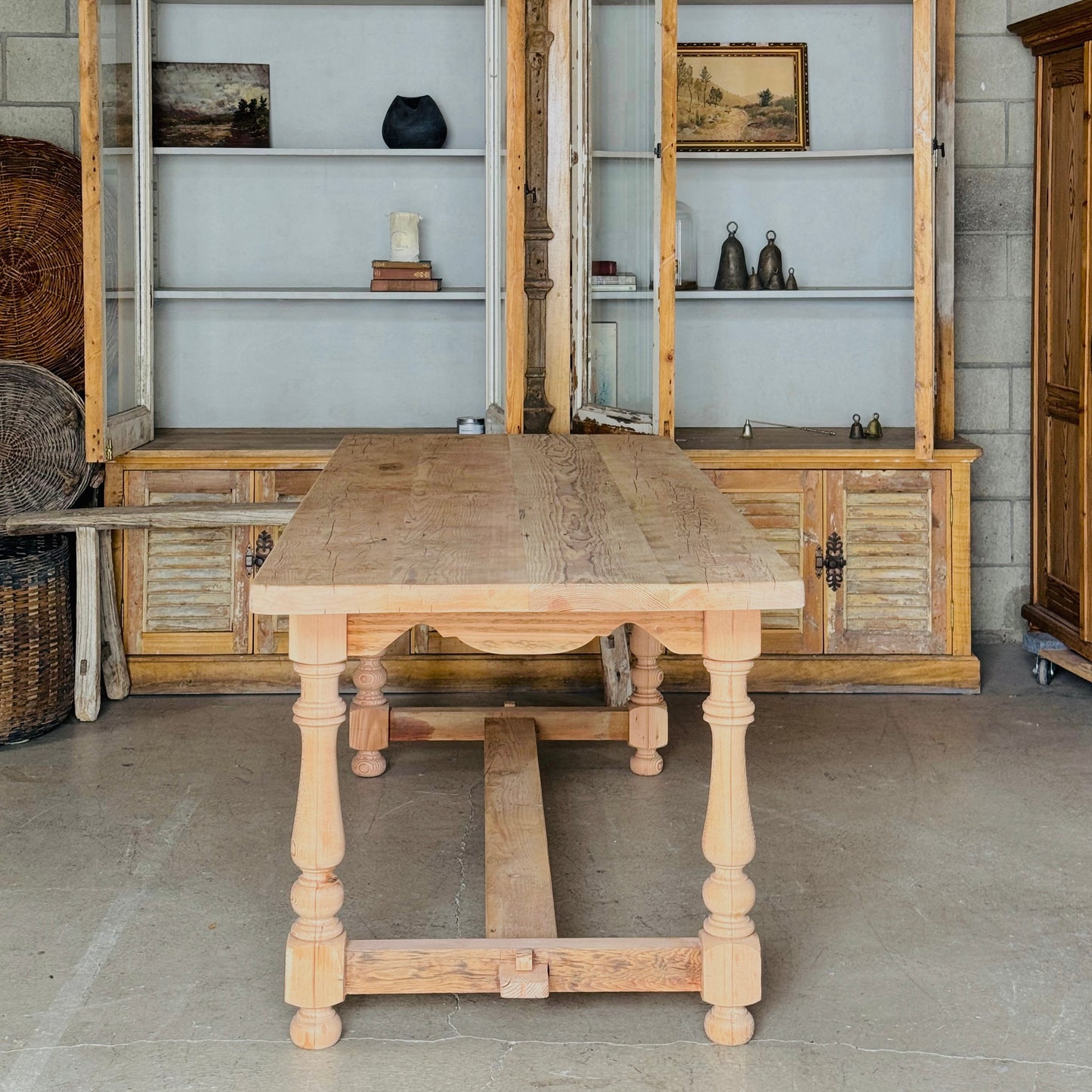 The Jane Dining Table