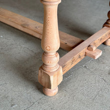 Load image into Gallery viewer, The Jane Dining Table