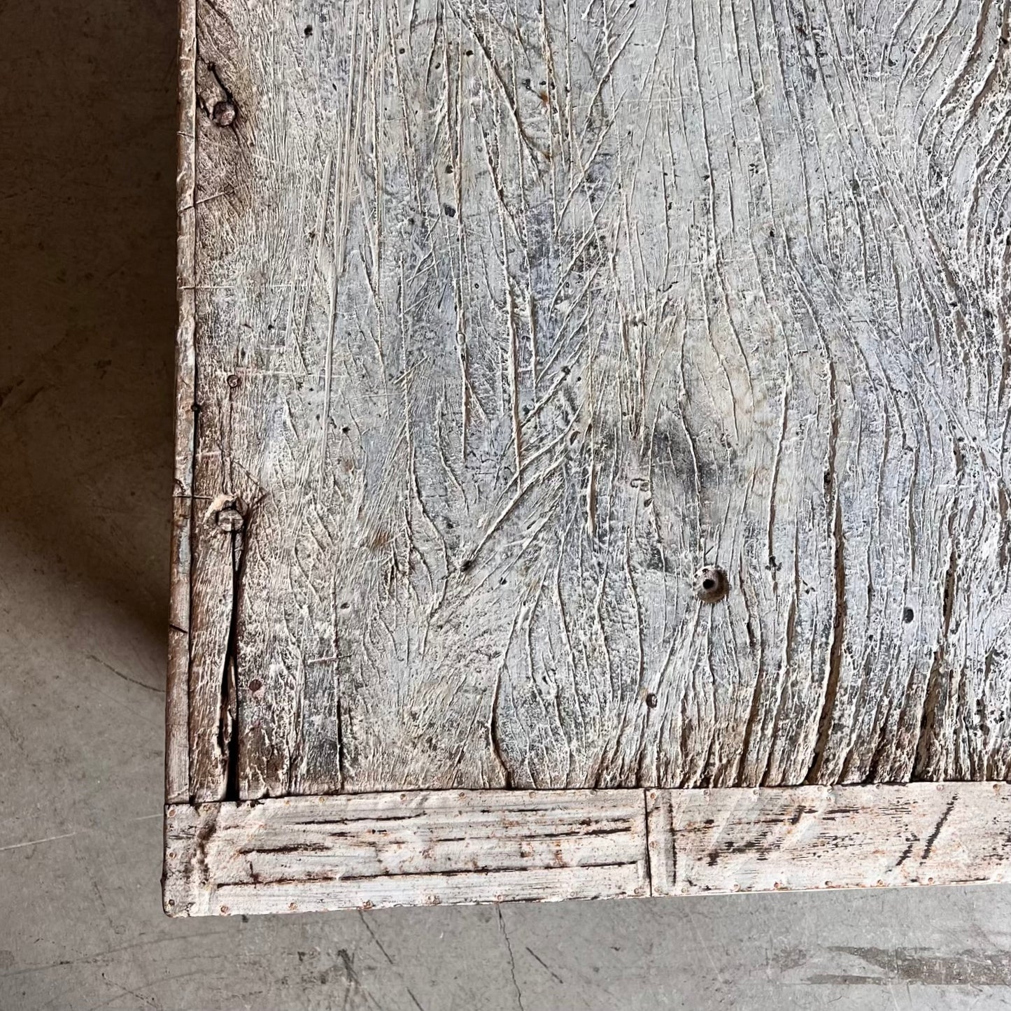 Harvard Vintage Coffee Table