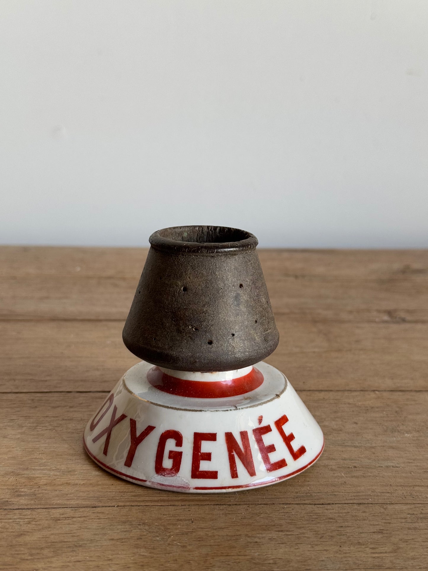Vintage Oxygenee Match Striker