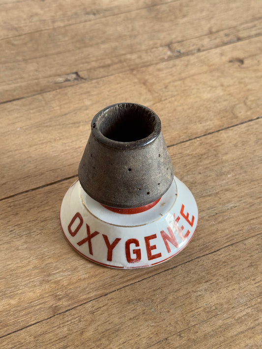 Vintage Oxygenee Match Striker