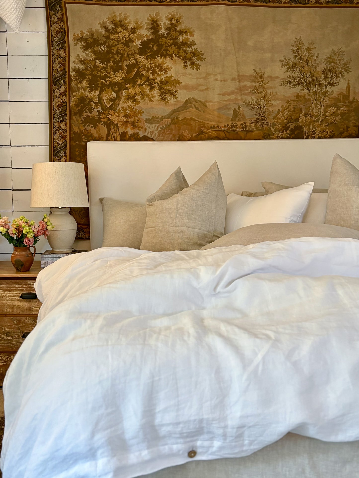 The Everleigh Slipcovered Bed