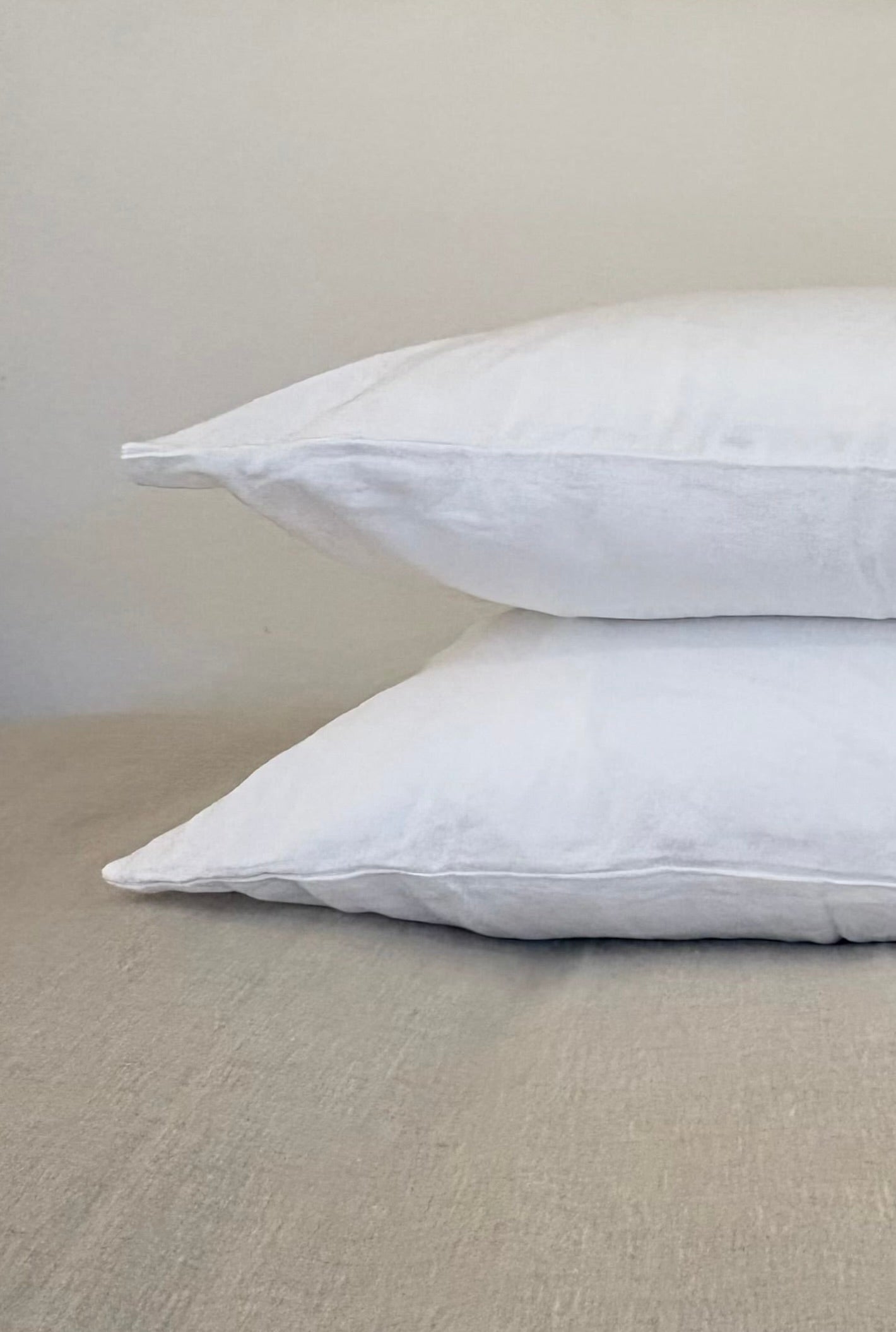 T&D White Linen Sheet Set
