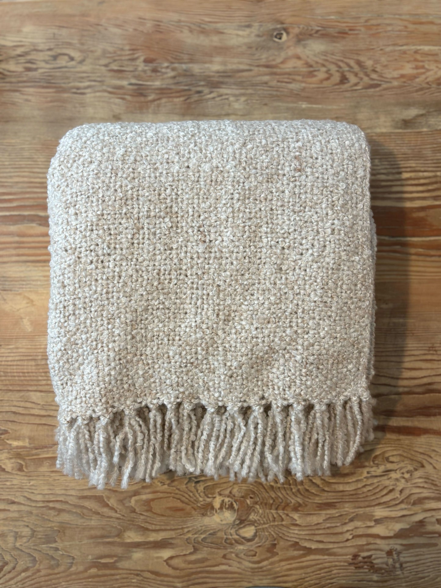 Boucle Indoor/Outdoor Throw