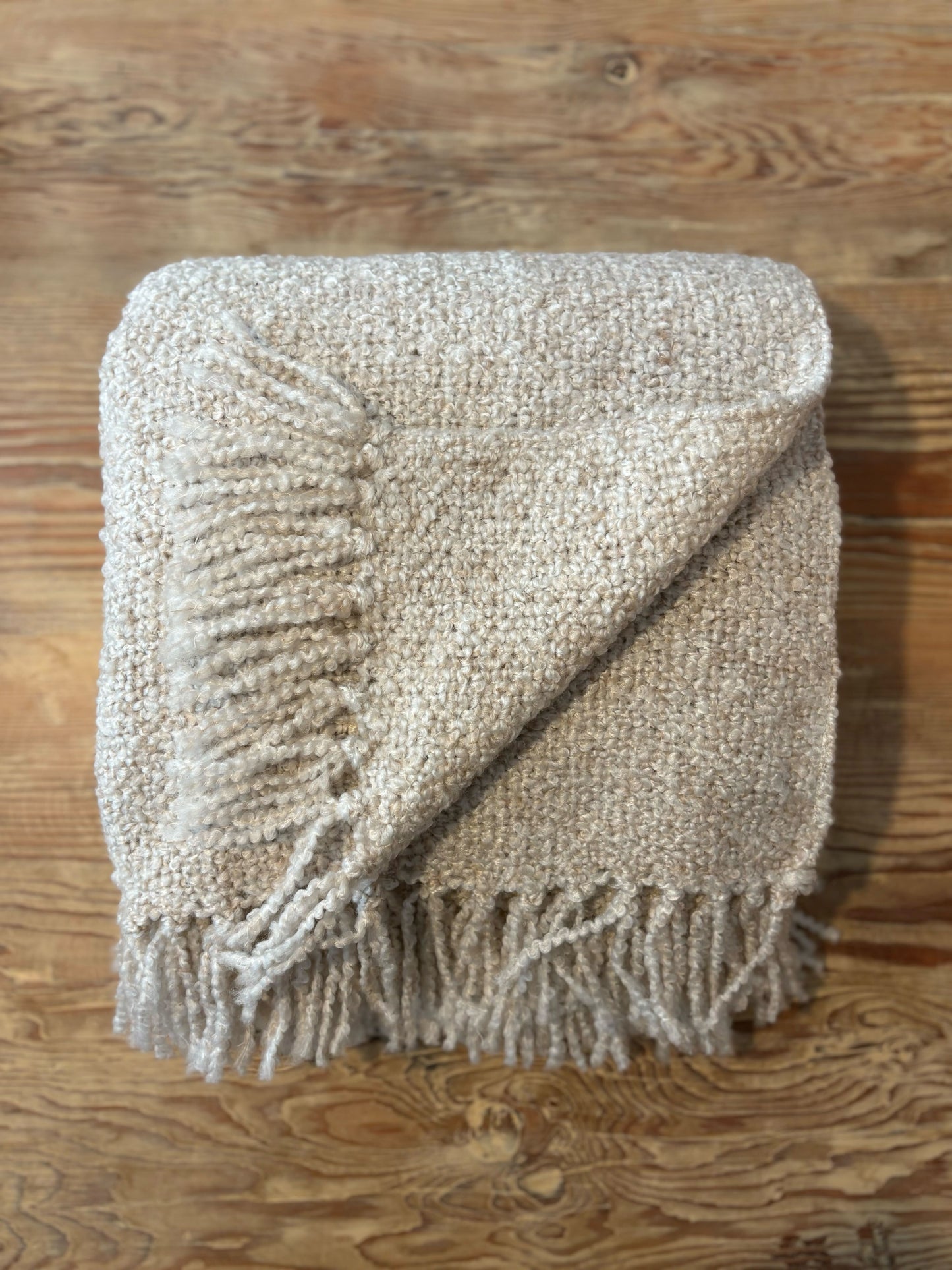 Boucle Indoor/Outdoor Throw