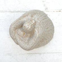 Load image into Gallery viewer, Vigan Sculpture