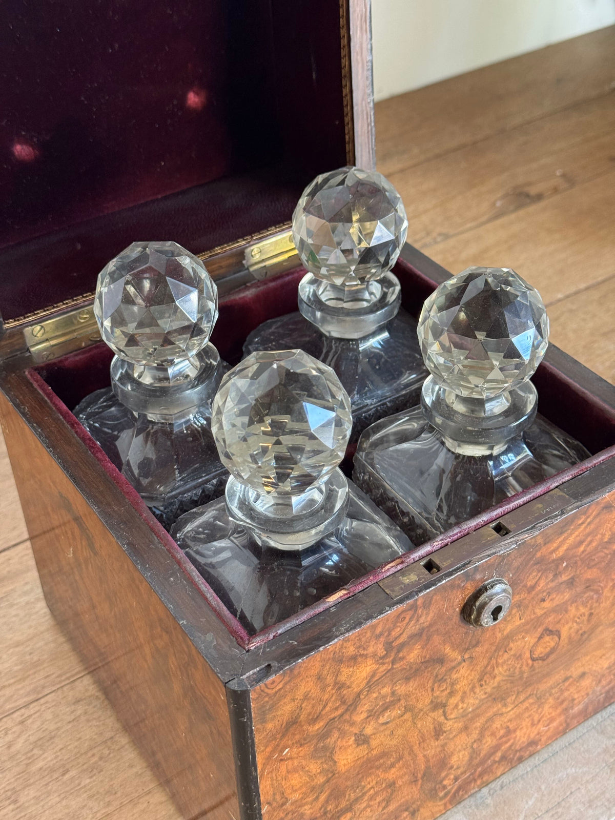 Victorian 4 Bottle Decanter Box