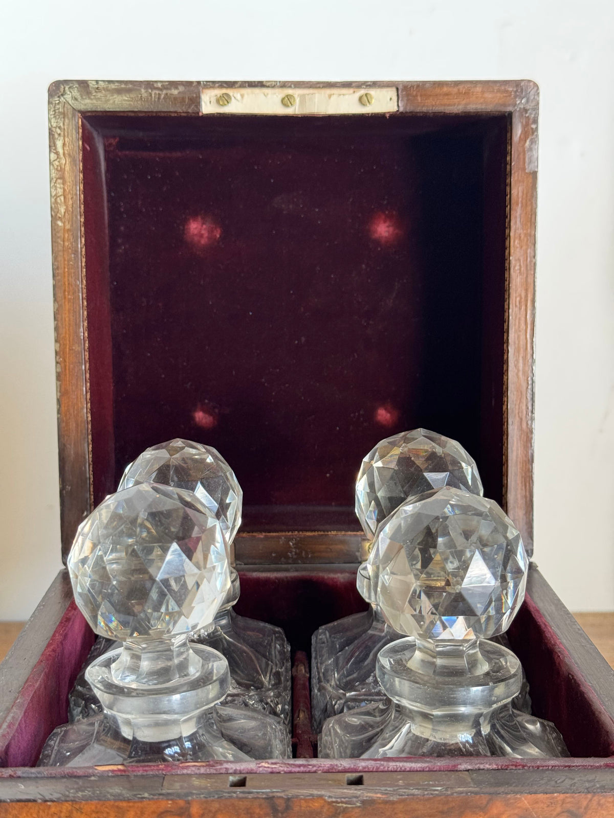 Victorian 4 Bottle Decanter Box