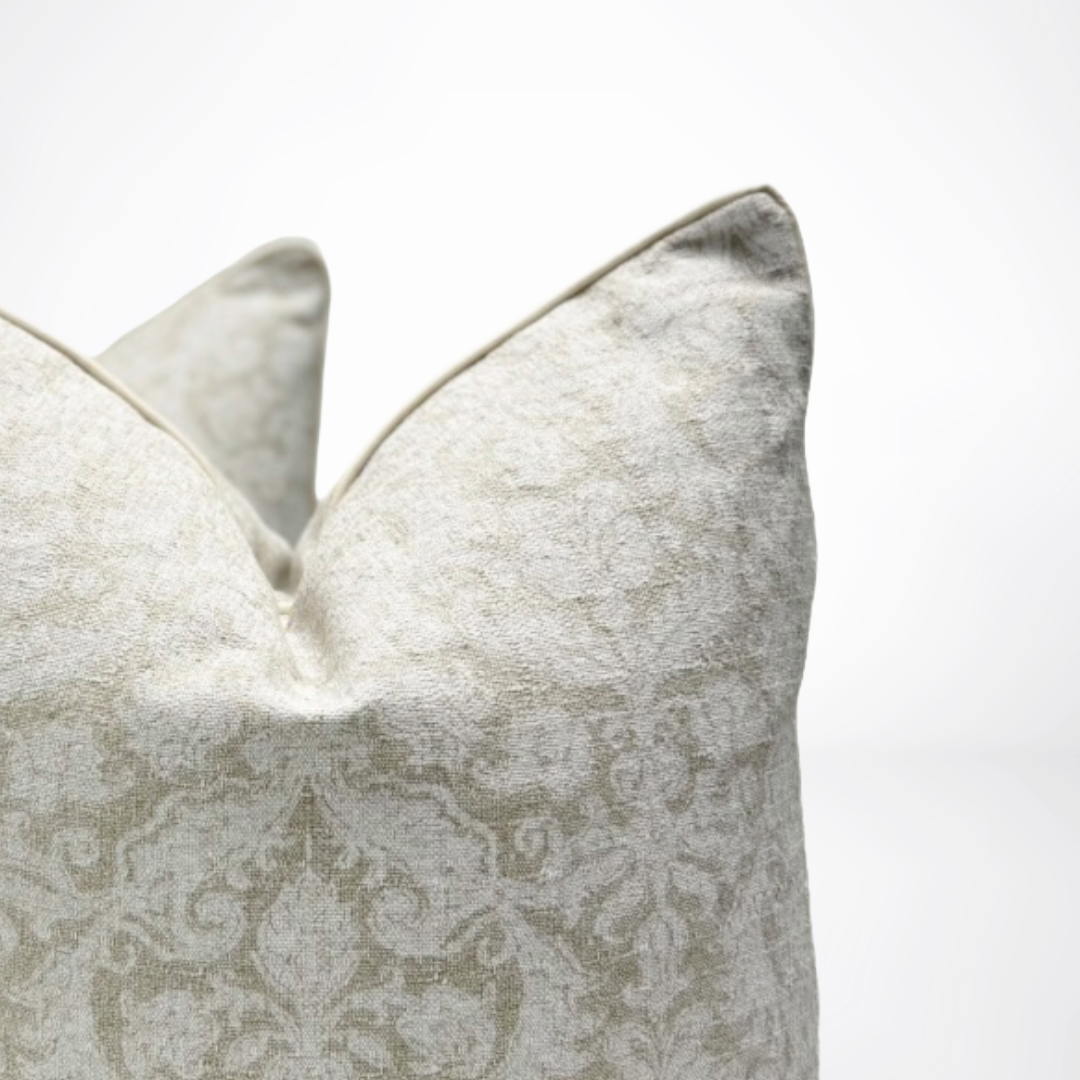 Clara Pillow