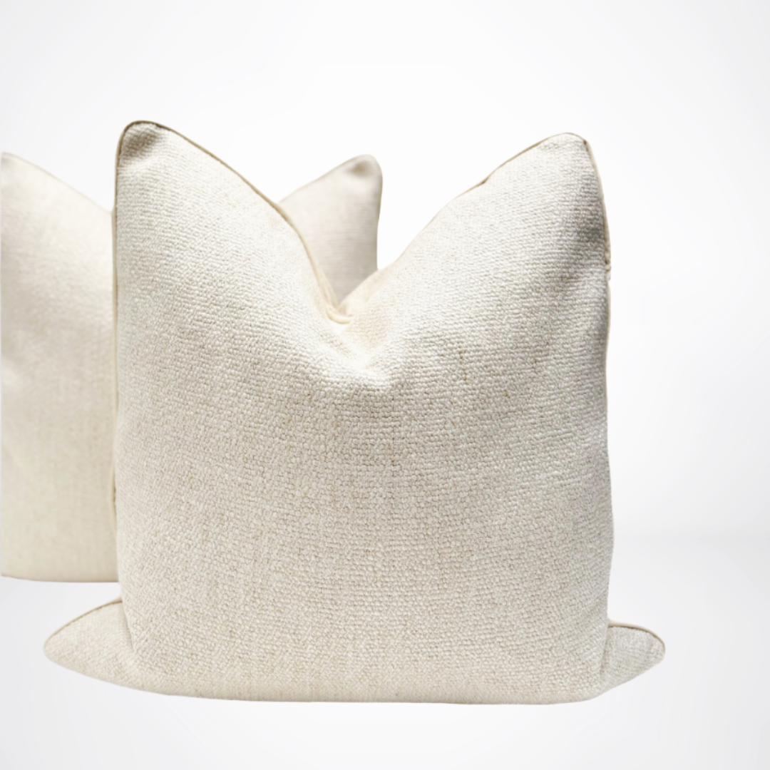 Manon Pillow