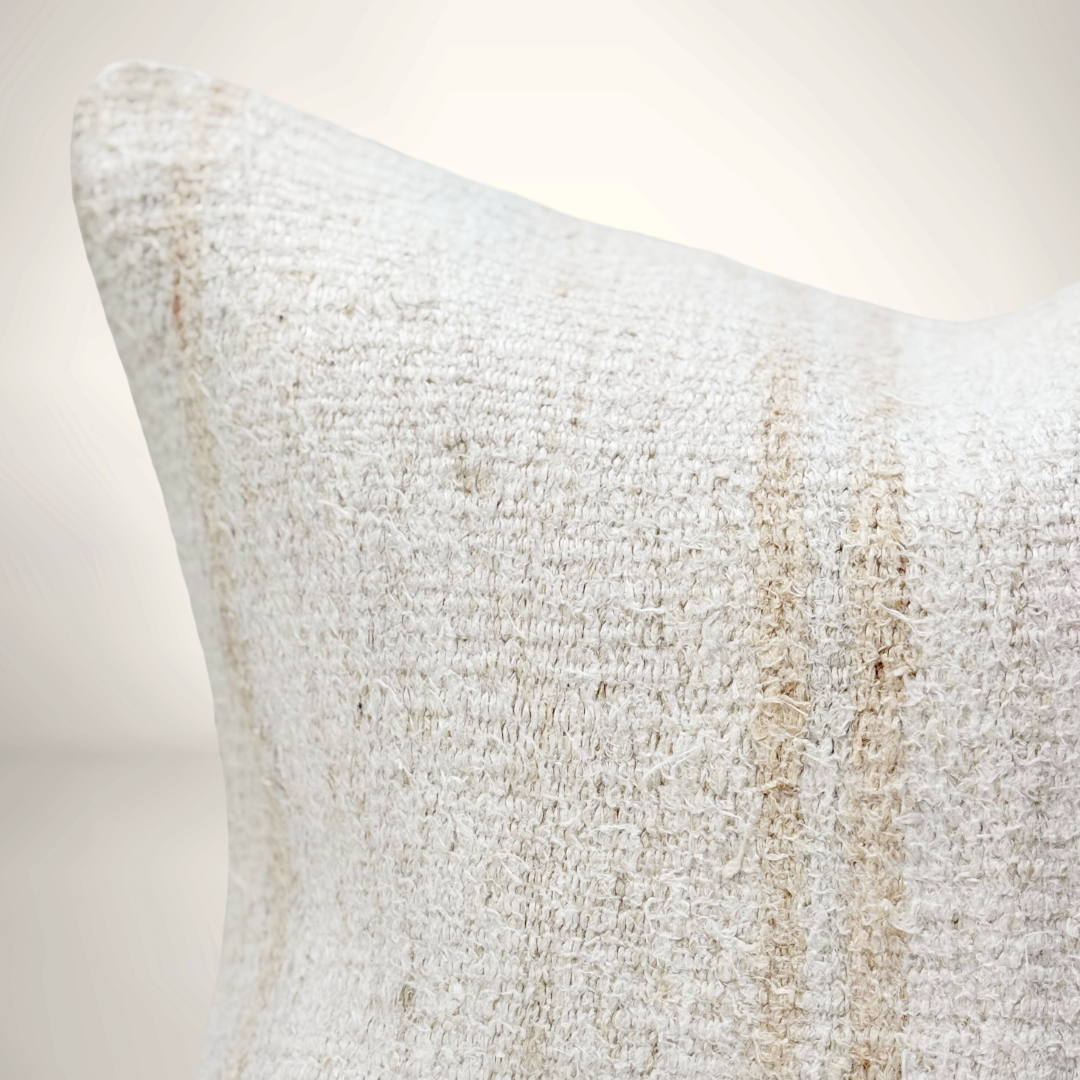 The Gemma Pillow