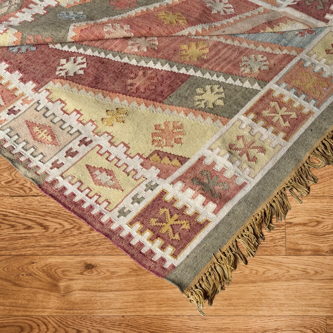 Arya Kilim Rug