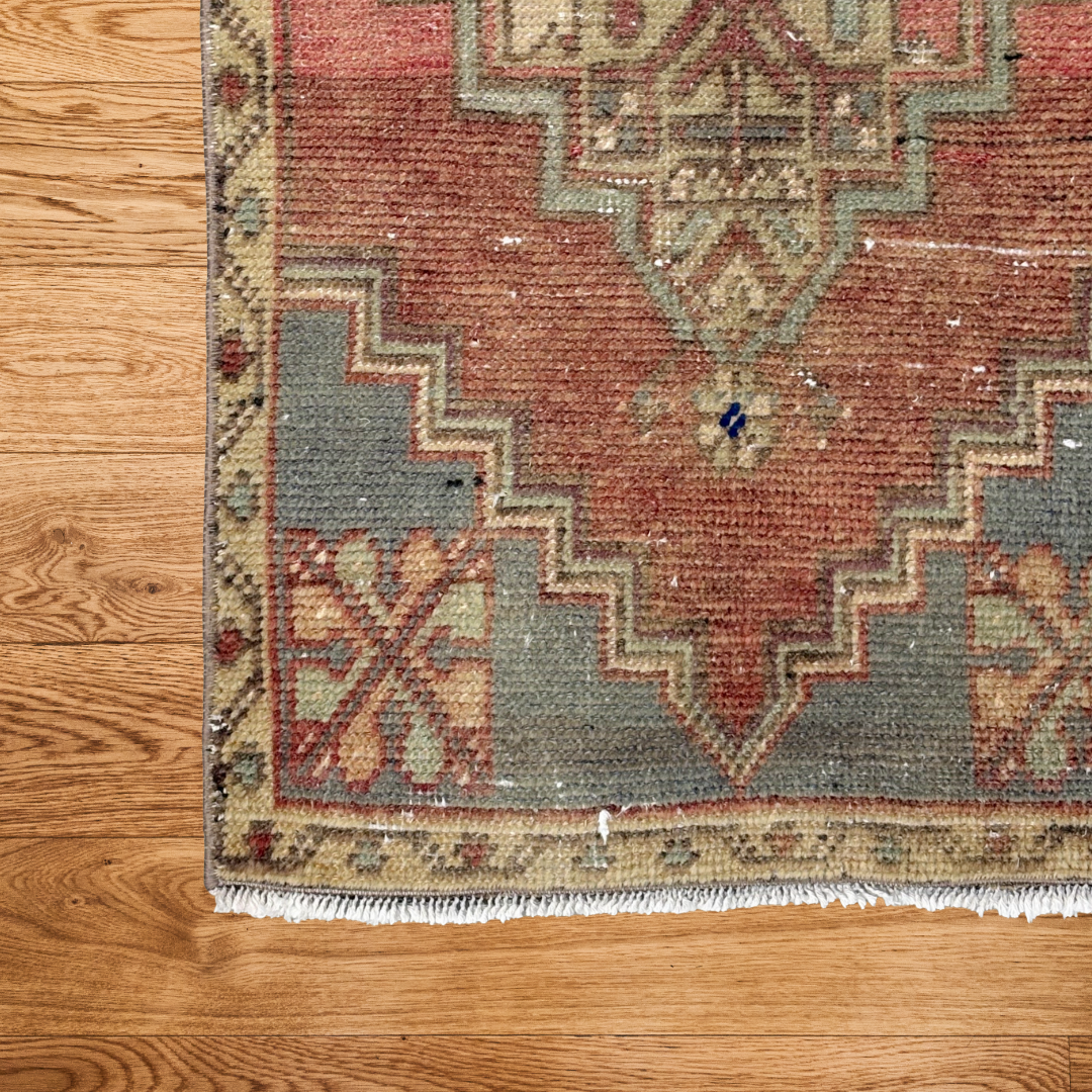 Lina Vintage Area Rug