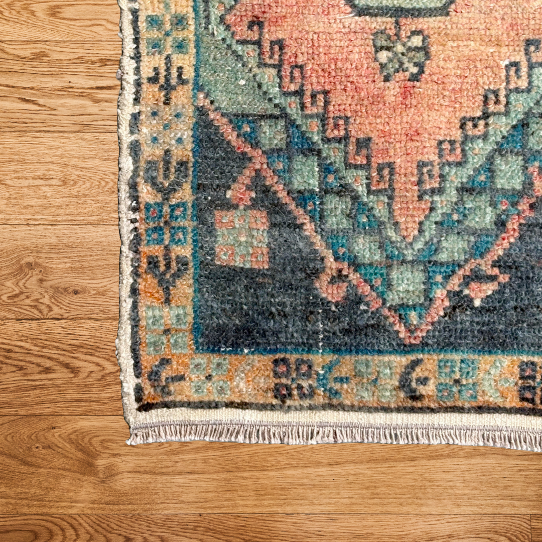 Agnes Vintage Area Rug