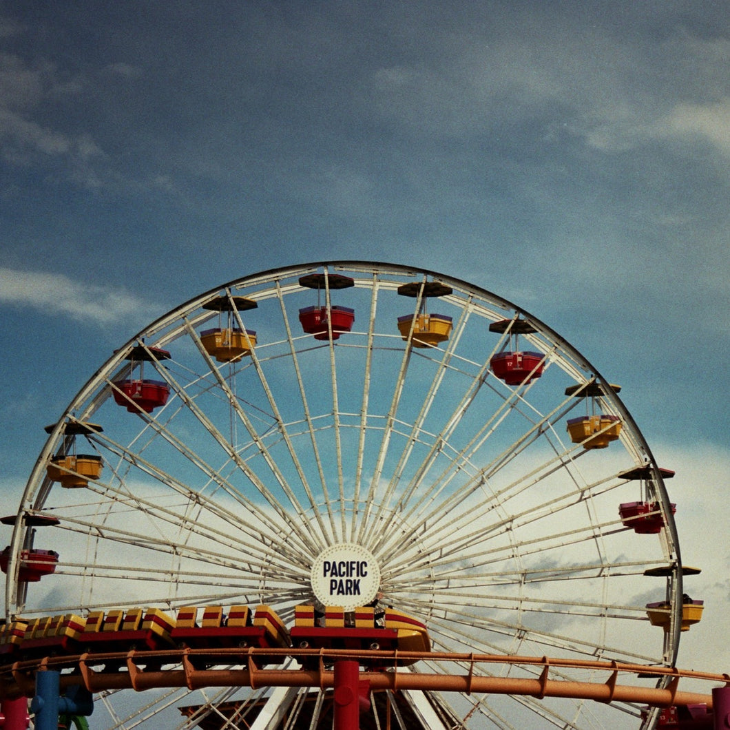 photograph of a ferris wheel