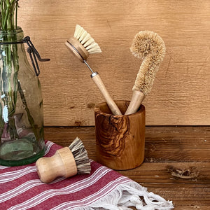 small pot scrubbing brush with bamboo handle