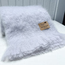 Load image into Gallery viewer, The Hygge Throw-Silver