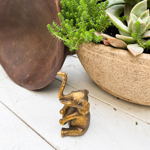 Happy elephant ring holder