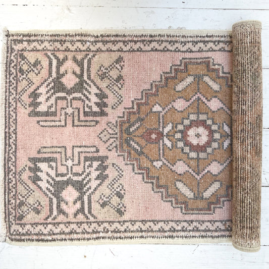 Beyza Vintage Rug