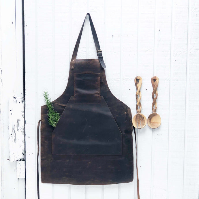 leather apron with large front pocket and adjustable neck strap