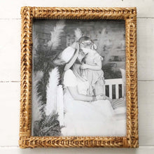 Load image into Gallery viewer, Woven Rattan 8x10 Frame