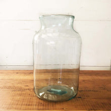 Load image into Gallery viewer, Vienne Recycled Glass Vase