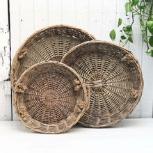 Load image into Gallery viewer, round willow serving tray basket with jute handles
