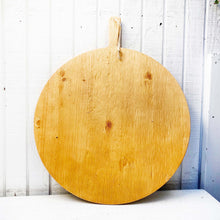 Load image into Gallery viewer, large round charcuterie board with handle