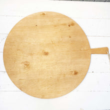 Load image into Gallery viewer, large round charcuterie board with handle