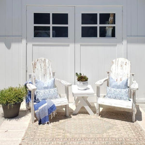 white painted distressed outdoor lounge chairs
